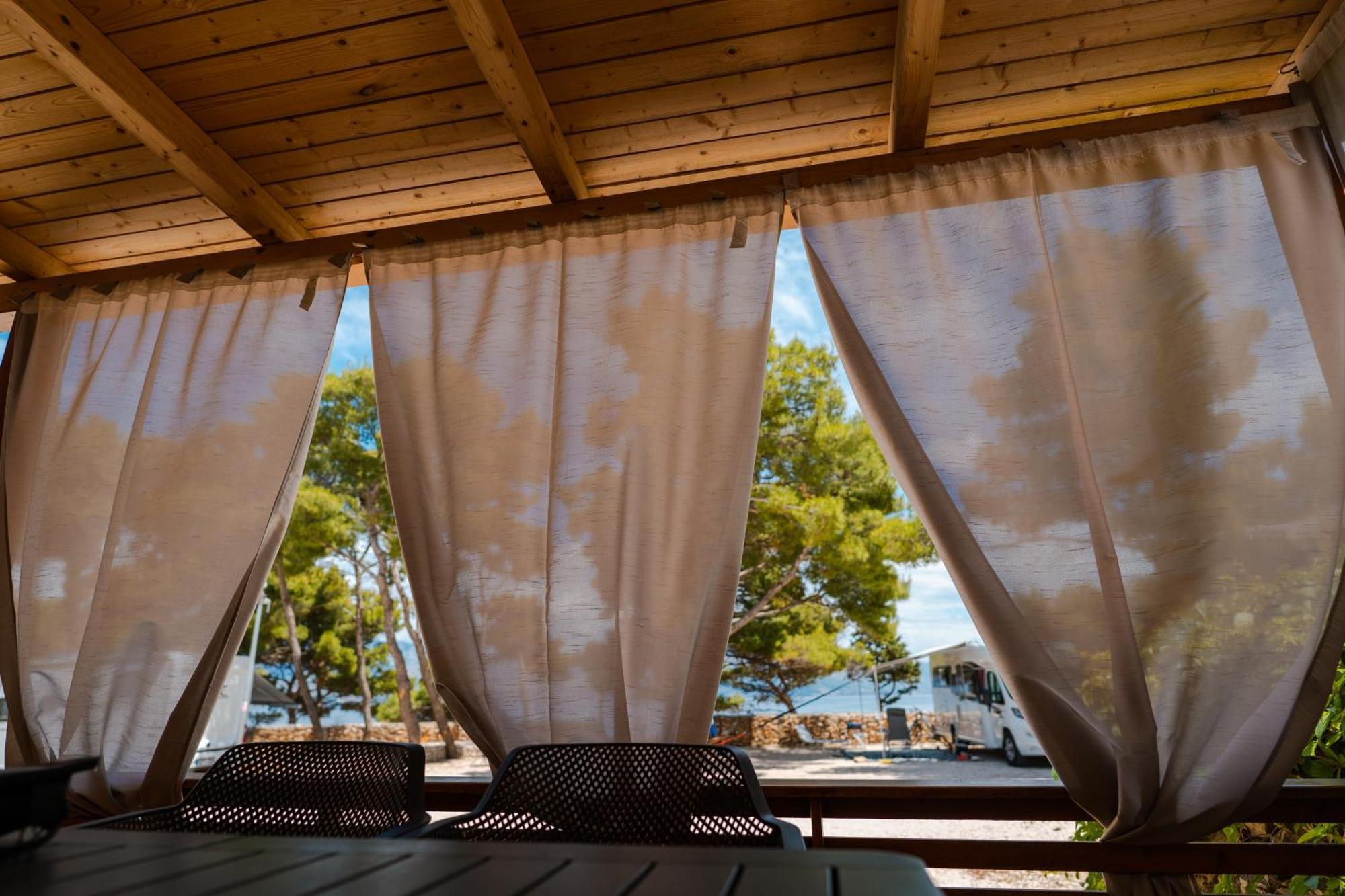 Boutique Camping Bunja Supetar Exterior photo